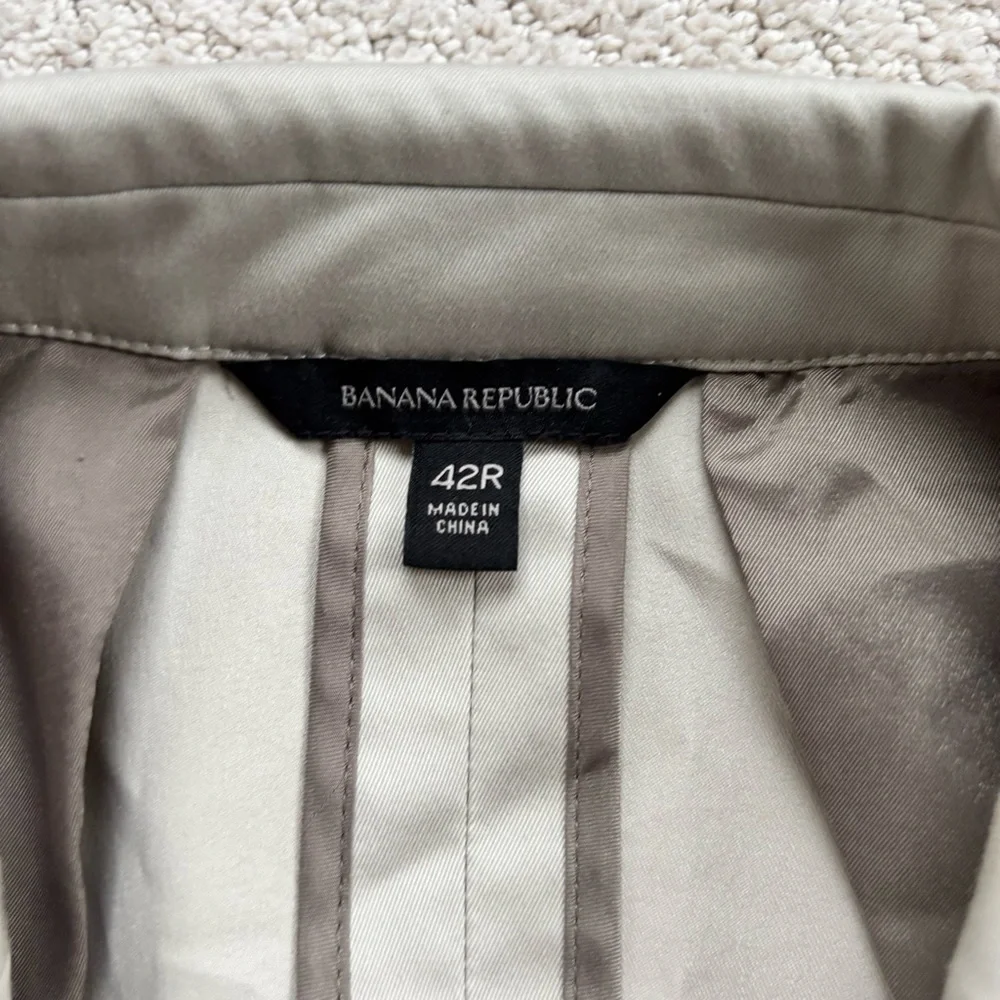Banana republic tan men’s suit jacket blazer